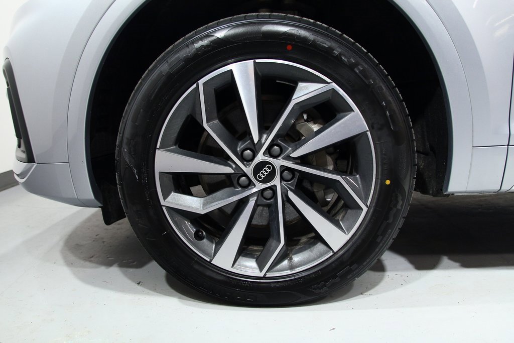 Used 2021 Audi Q5 2.0T Premium Plus w/ Premium Plus Package image 16
