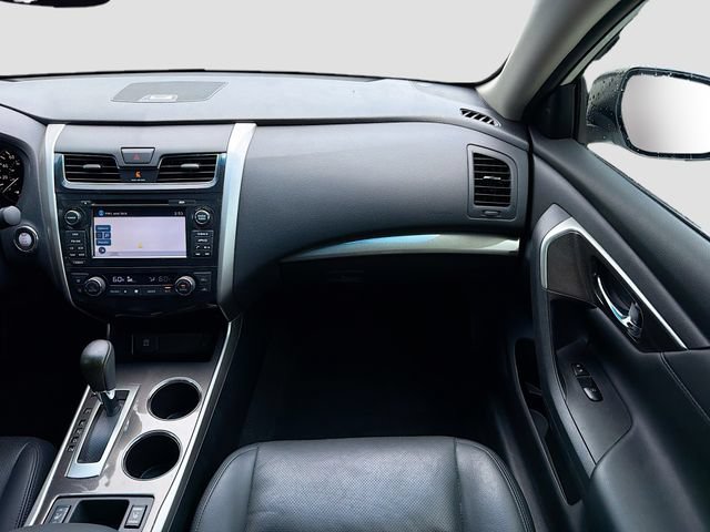Used 2015 Nissan Altima 3.5 SL FWD image 17