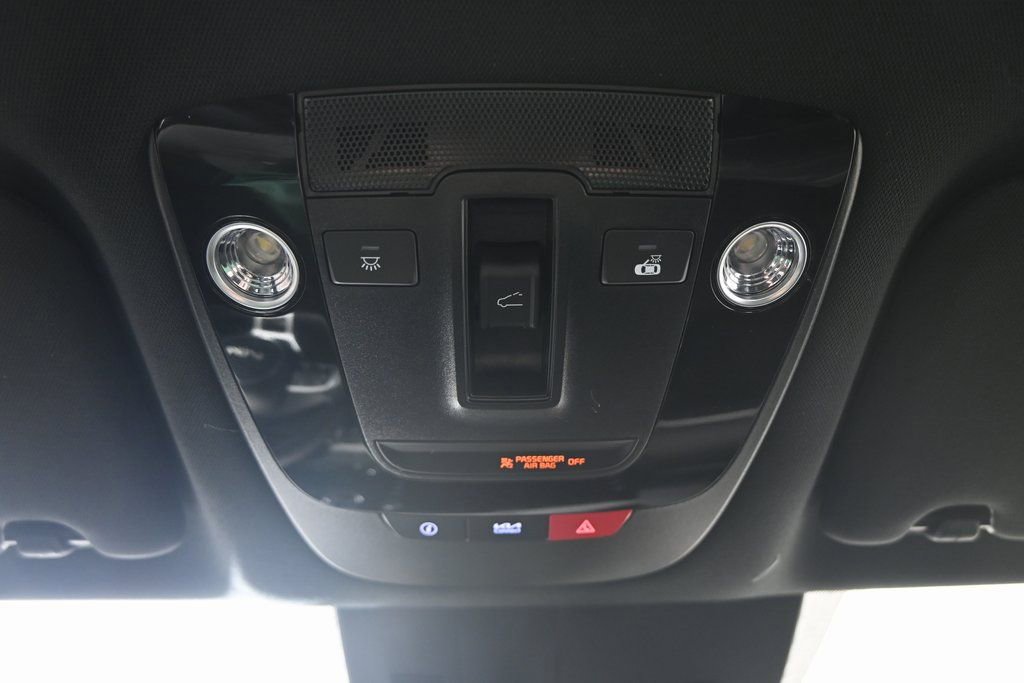 Used 2023 Kia K5 GT-Line image 32