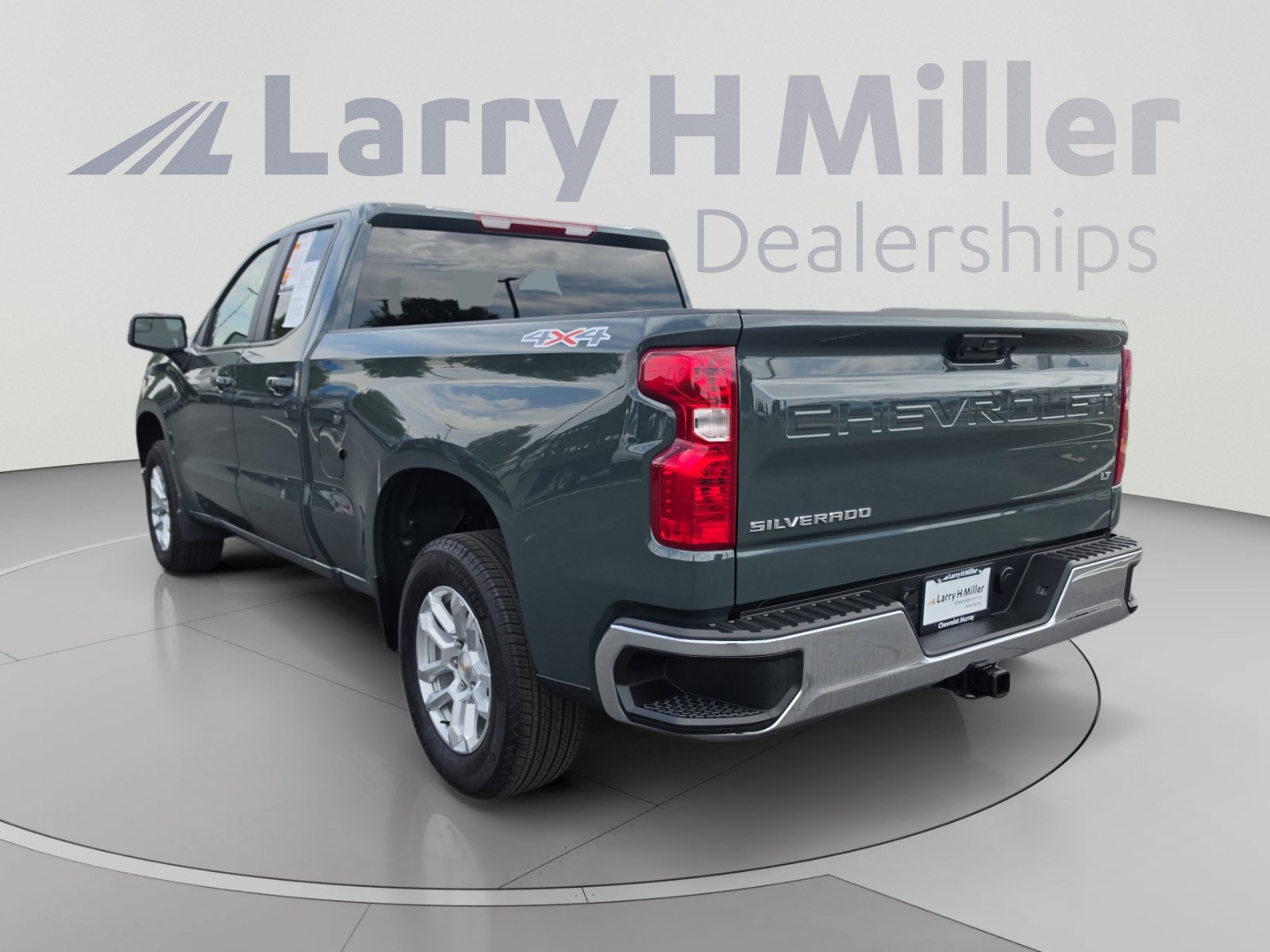 Certified 2026 Chevrolet Silverado 1500 LT AWD/4WD image 3