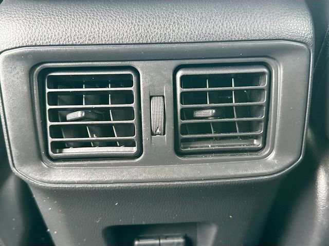 Used 2021 Toyota RAV4 Limited image 29