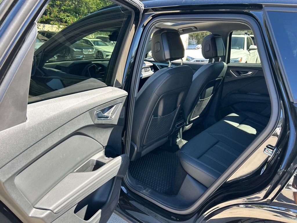 Used 2024 Audi Q4 e-tron Prestige w/ Black Optic Package image 13