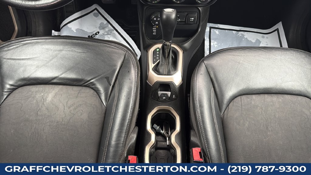 Used 2017 Jeep Renegade Trailhawk AWD/4WD image 47