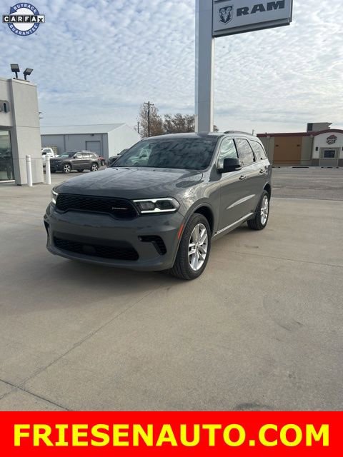 Used 2024 Dodge Durango GT image 2