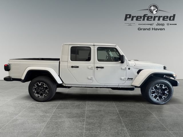 New 2026 Jeep Gladiator Mojave AWD/4WD image 9