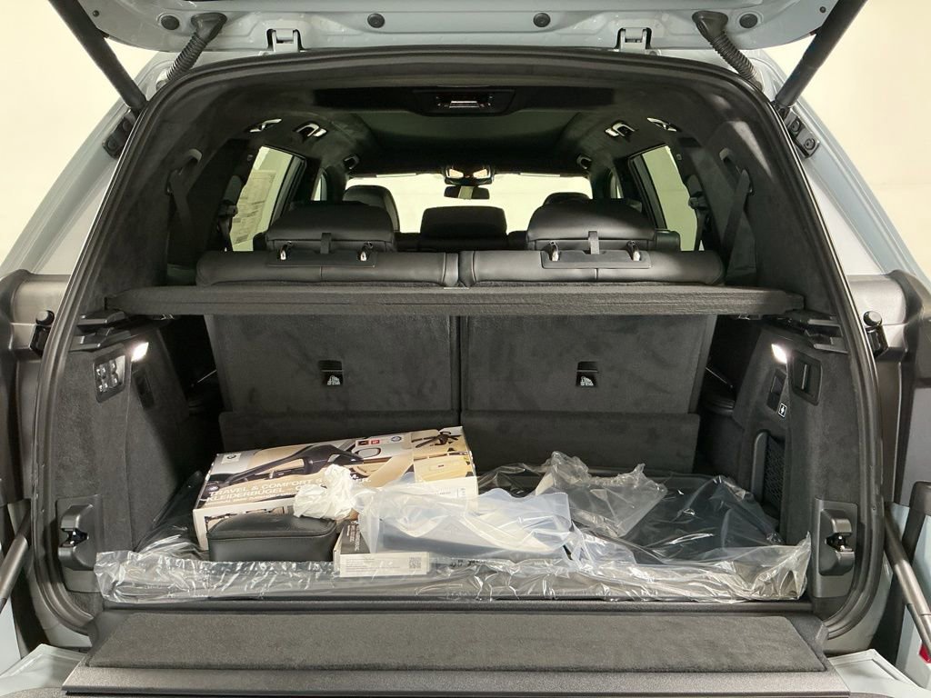 New 2026 BMW X7 xDrive40i AWD/4WD image 32