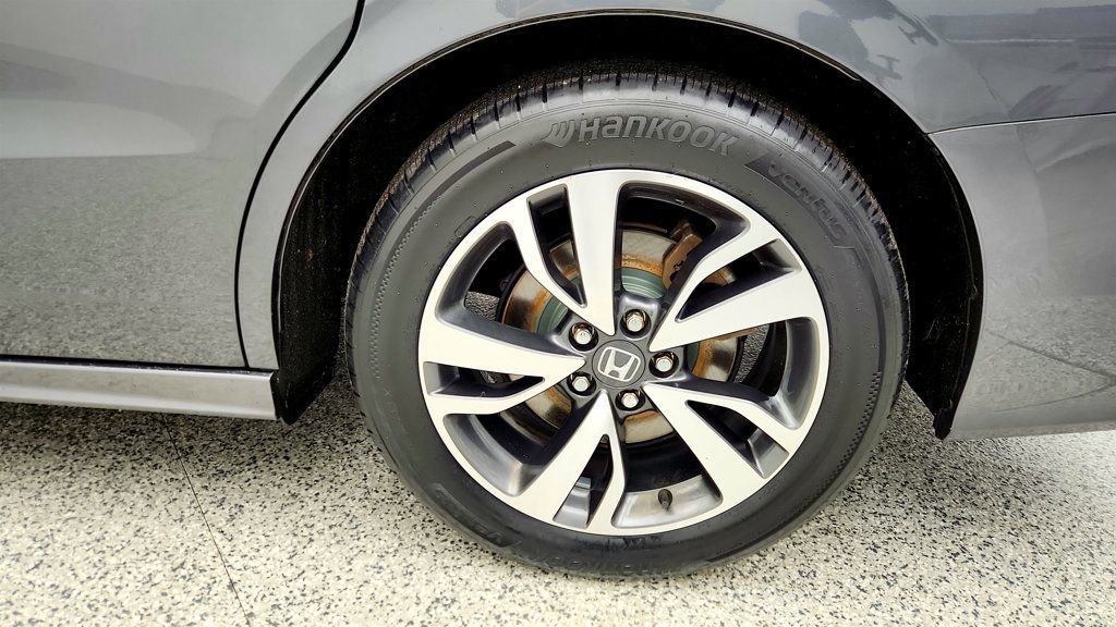 Used 2023 Honda Odyssey Touring image 9