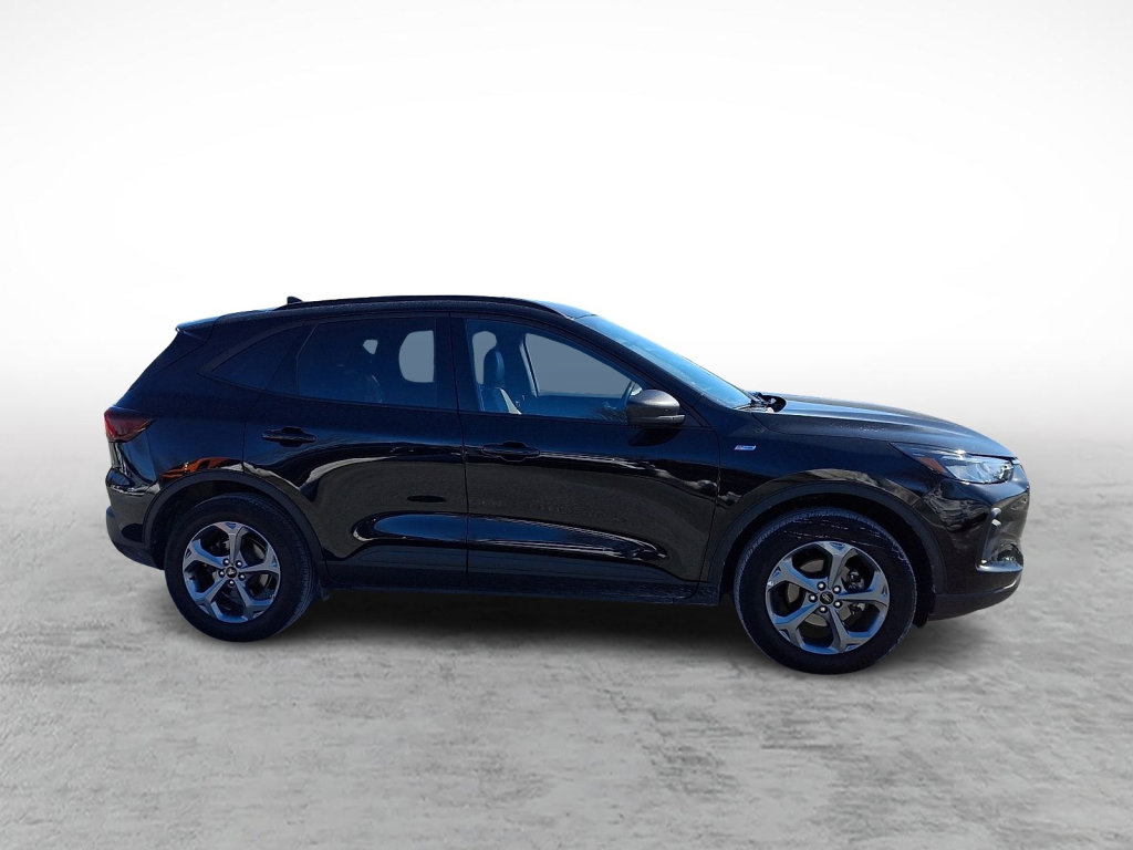 Used 2025 Ford Escape ST-Line image 6