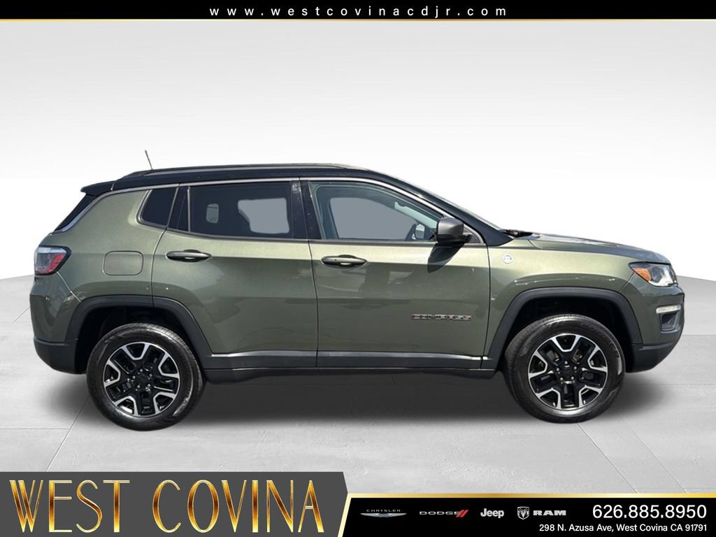 Used 2021 Jeep Compass Trailhawk w/ Sun and Sound Group AWD/4WD image 12