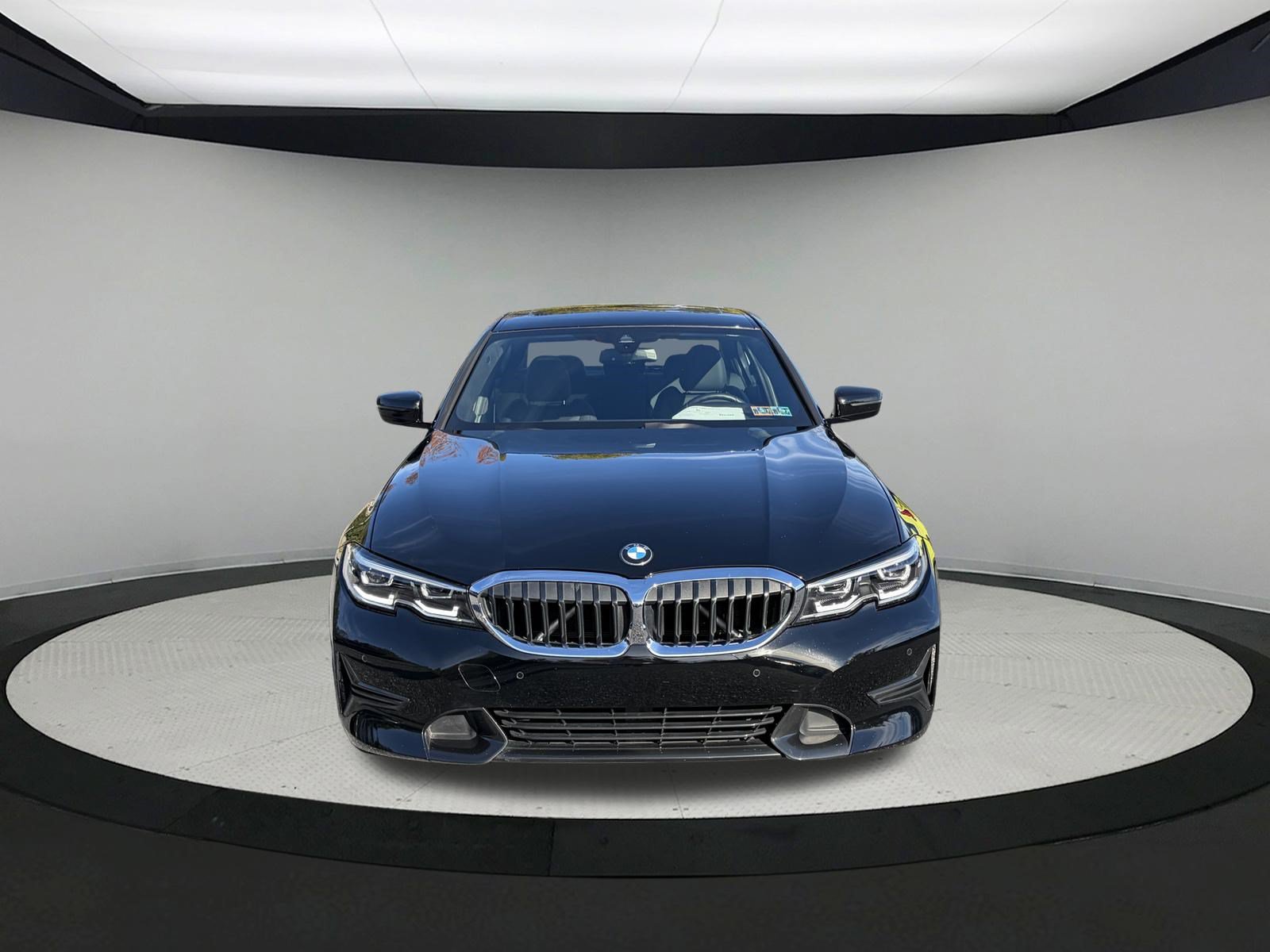 Used 2021 BMW 330i xDrive Sedan w/ Convenience Package AWD/4WD image 2