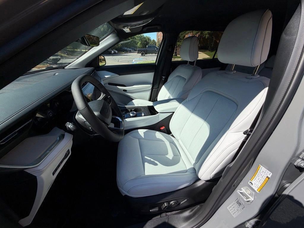 New 2026 Jeep Cherokee Limited AWD/4WD image 14