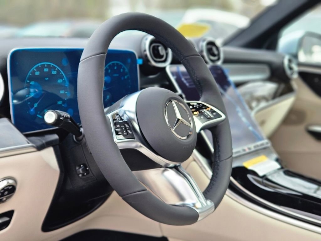New 2026 Mercedes-Benz GLC 300 4MATIC image 16