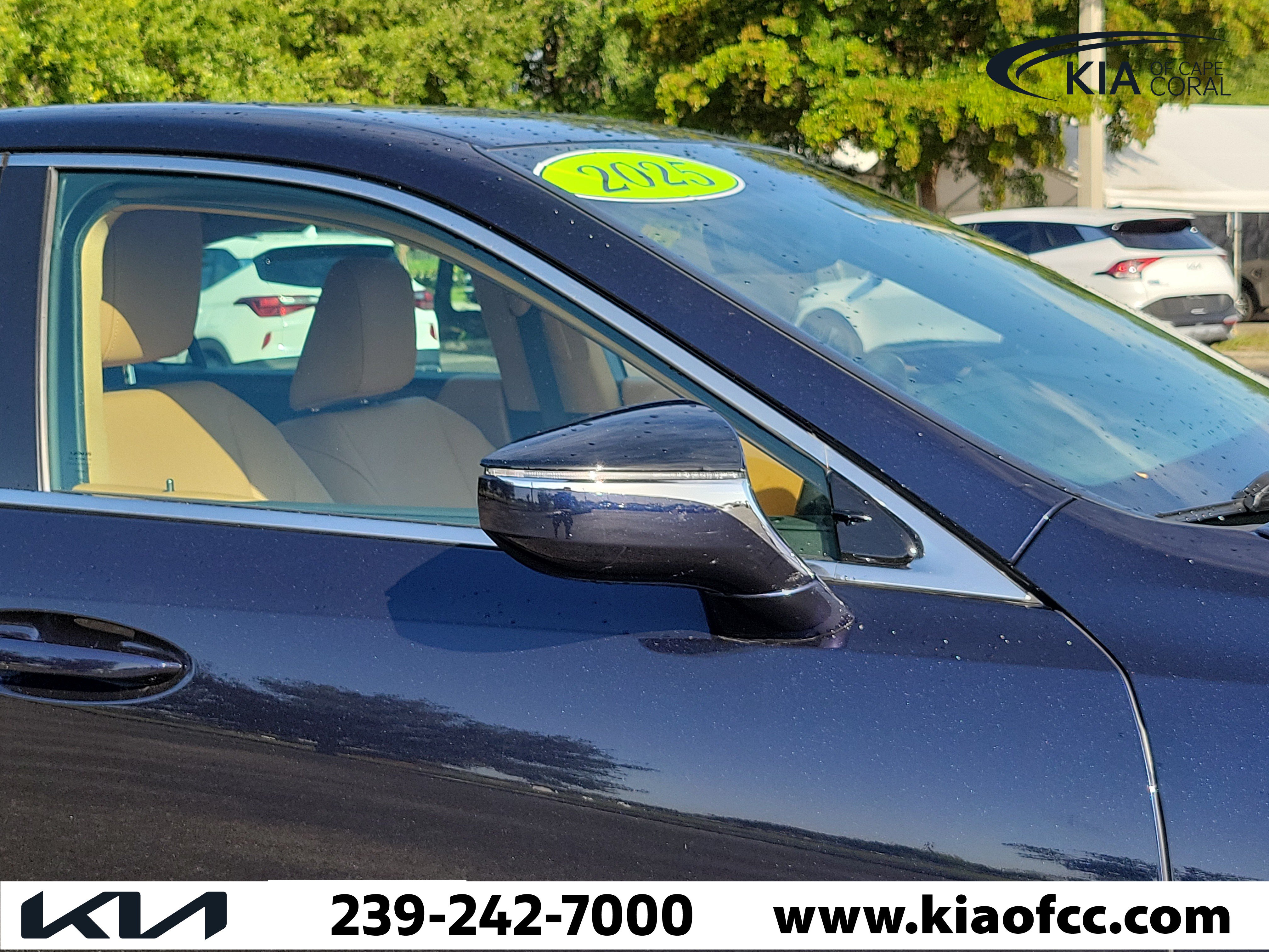 Used 2025 Lexus ES 350 w/ Premium Package FWD image 8