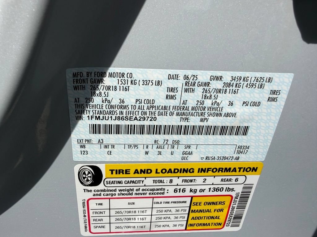 Used 2025 Ford Expedition Active AWD/4WD image 31