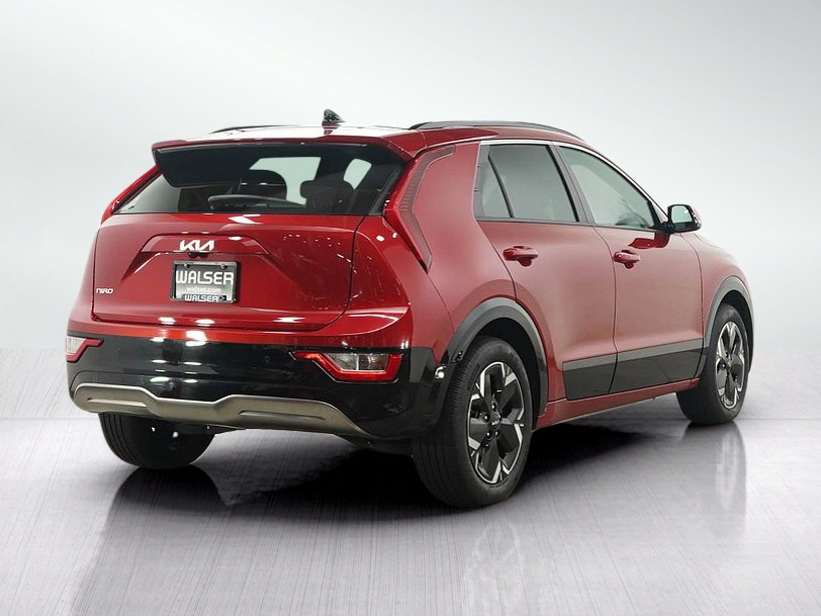 Used 2023 Kia Niro Wind w/ Wind Preserve Package FWD image 5