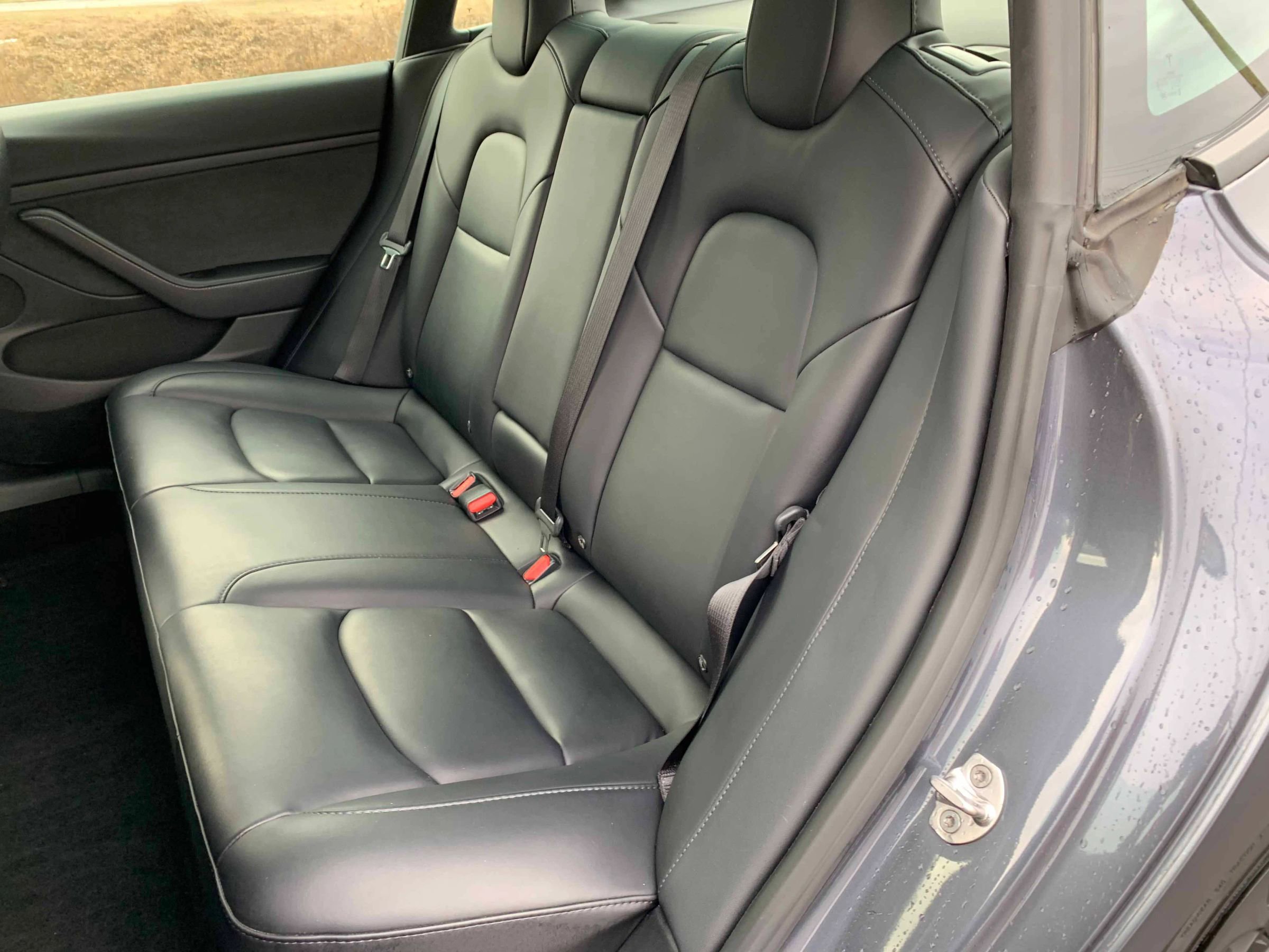 Used 2023 Tesla Model 3 Standard Range image 3