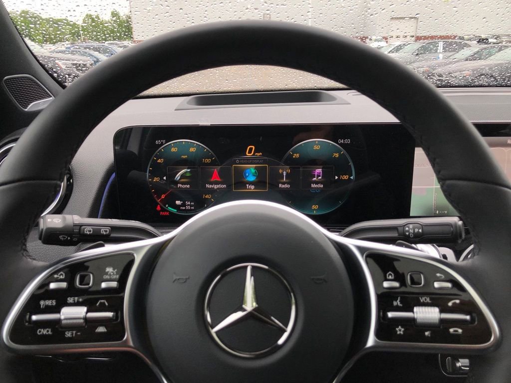 New 2023 Mercedes-Benz EQB 300 4MATIC image 12
