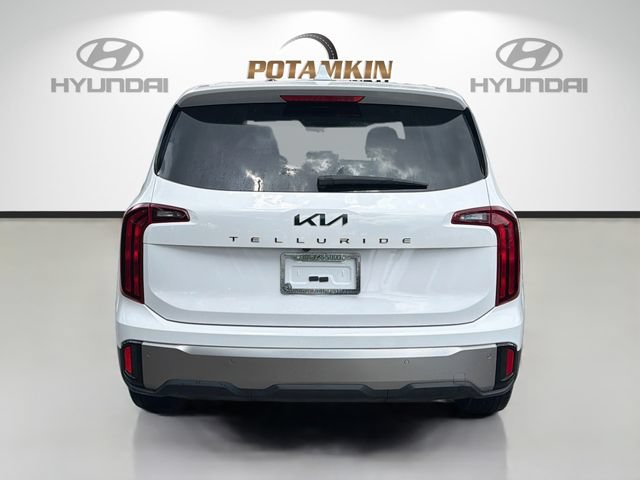 Used 2025 Kia Telluride LX FWD image 6