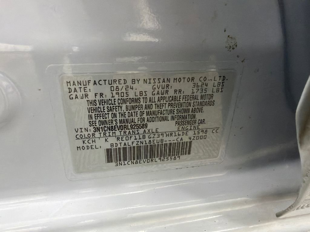 Used 2024 Nissan Versa SV w/ Trunk Package image 30
