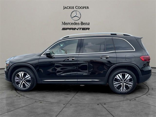New 2025 Mercedes-Benz GLB 250 image 2