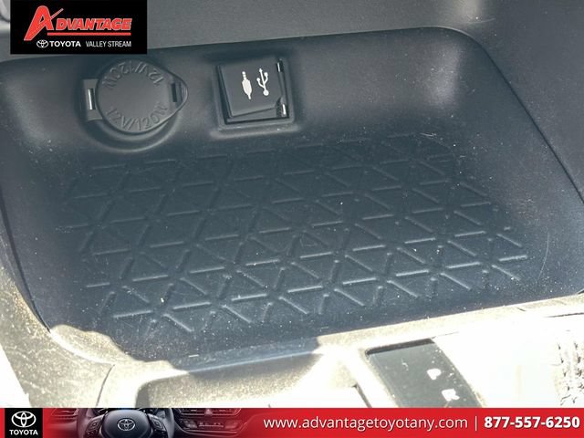 Certified 2019 Toyota RAV4 LE FWD image 34