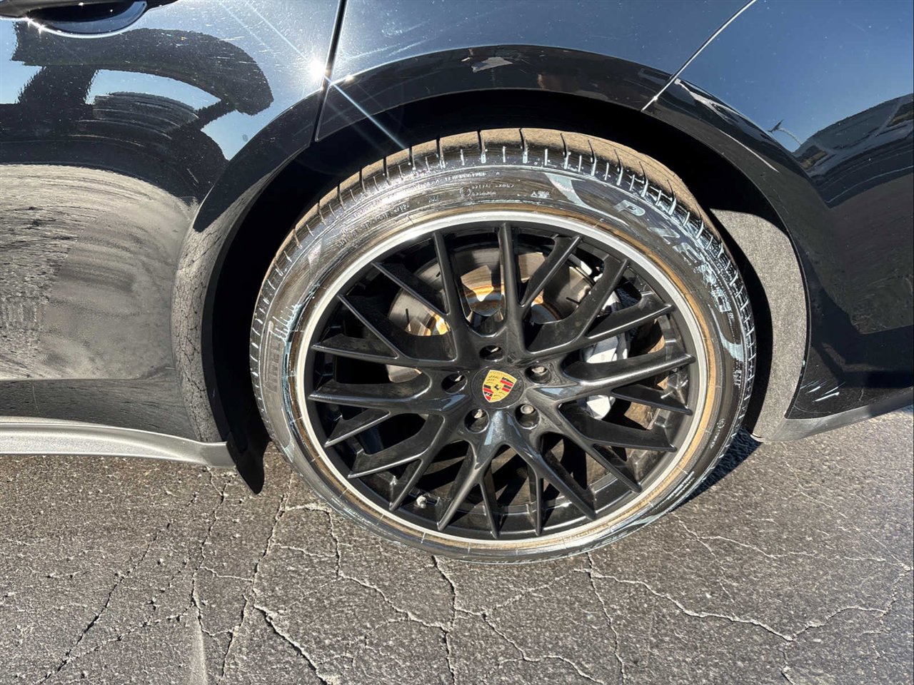 Used 2018 Porsche Panamera 4 image 25