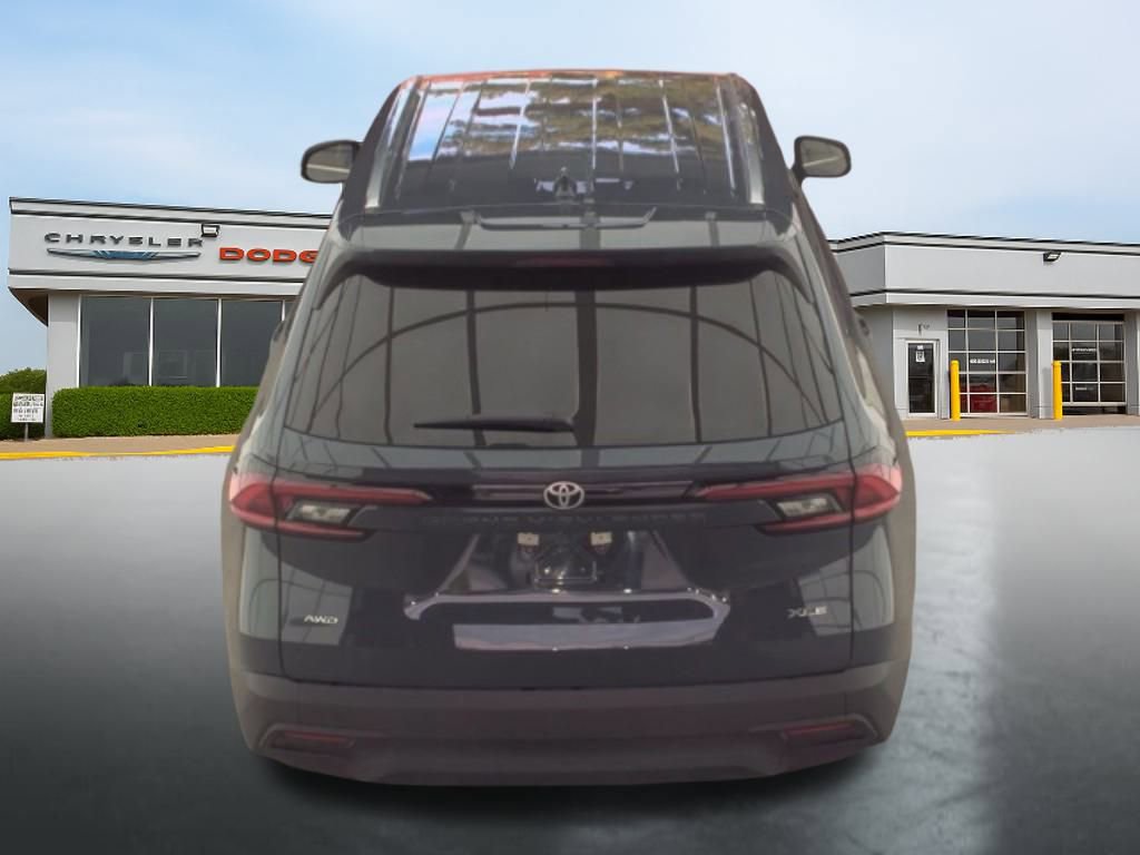 Used 2025 Toyota Grand Highlander AWD image 21