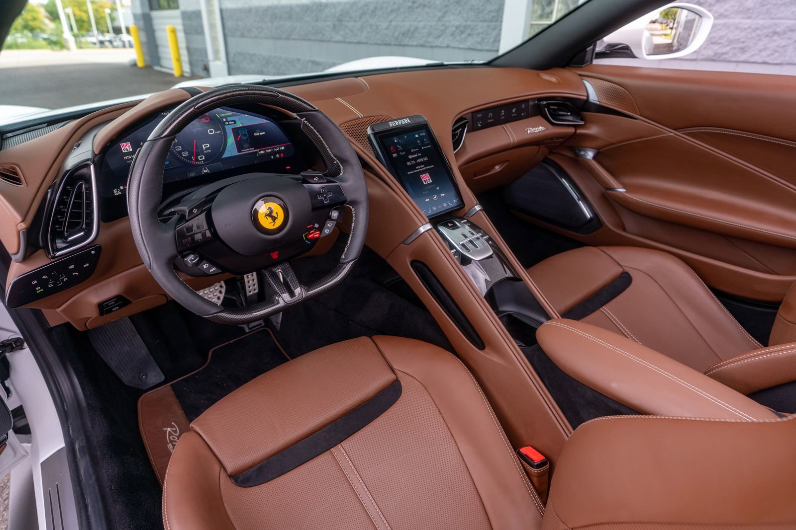 Used 2024 Ferrari Roma Spider image 27