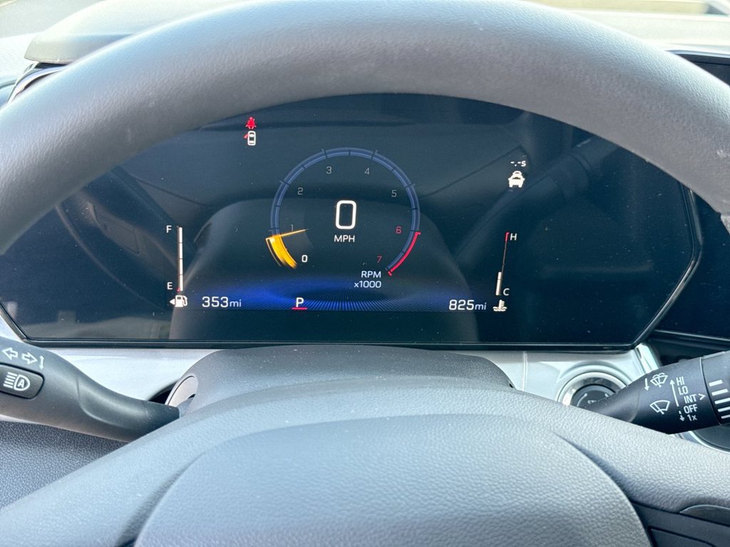 Used 2026 Chevrolet Trax LT FWD image 24
