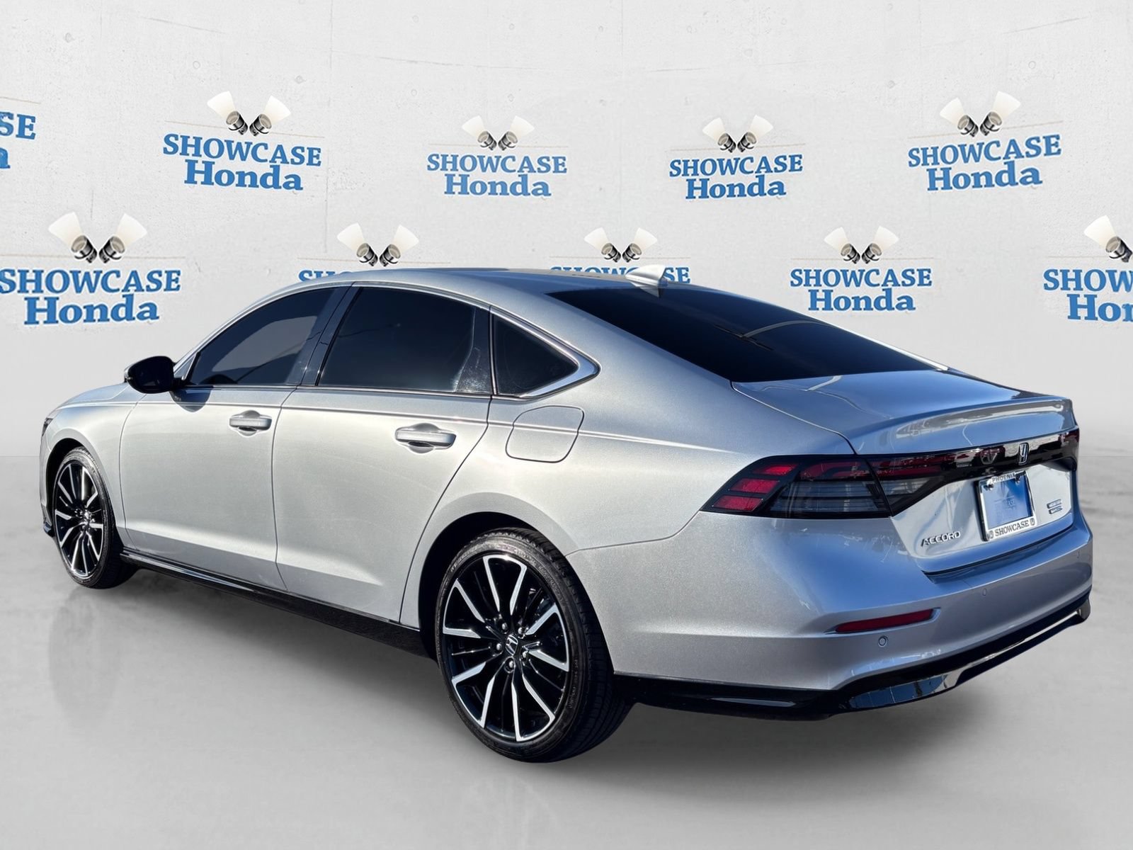 Used 2025 Honda Accord Touring image 5