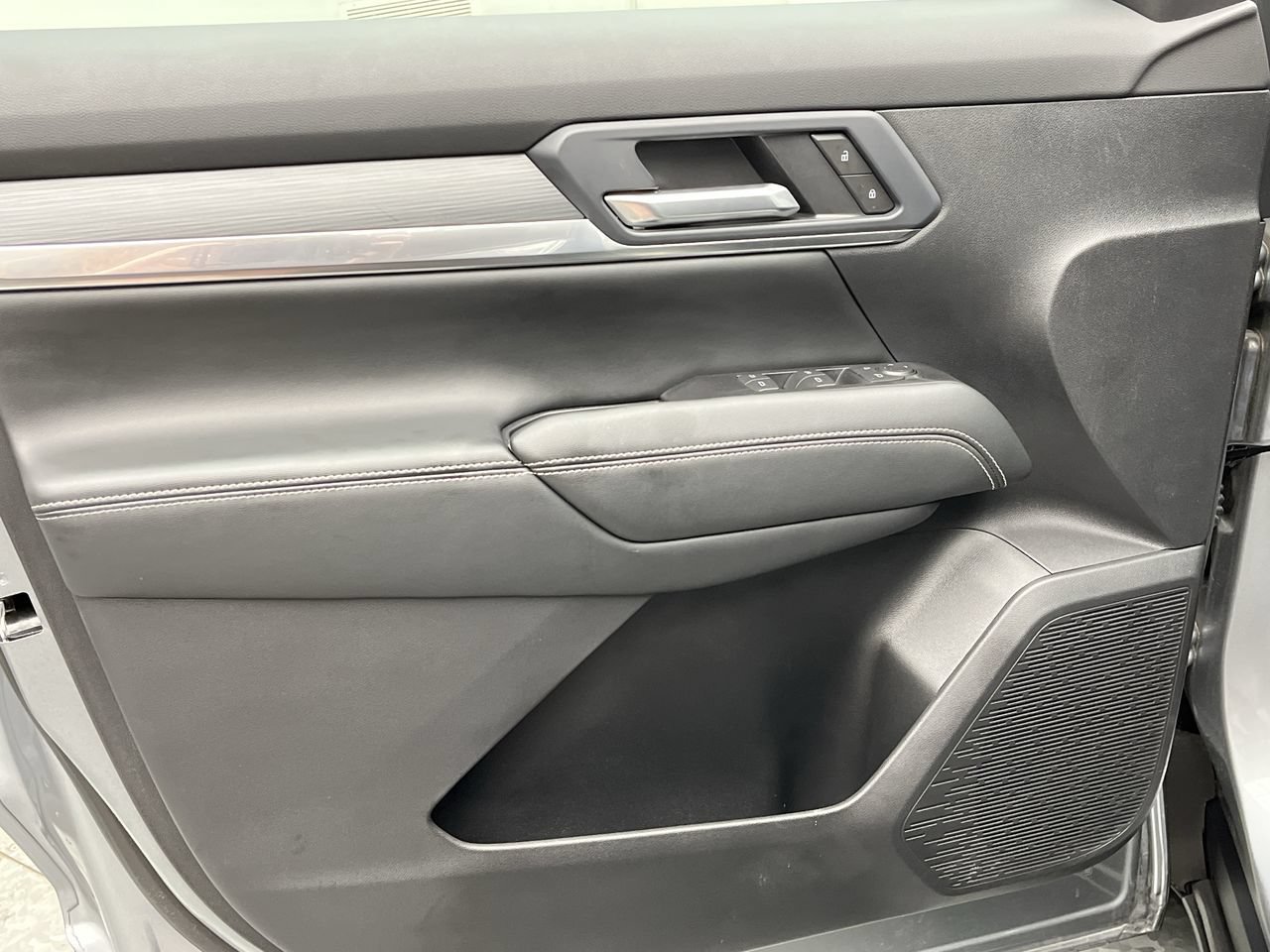 Certified 2026 GMC Terrain Elevation AWD/4WD image 7