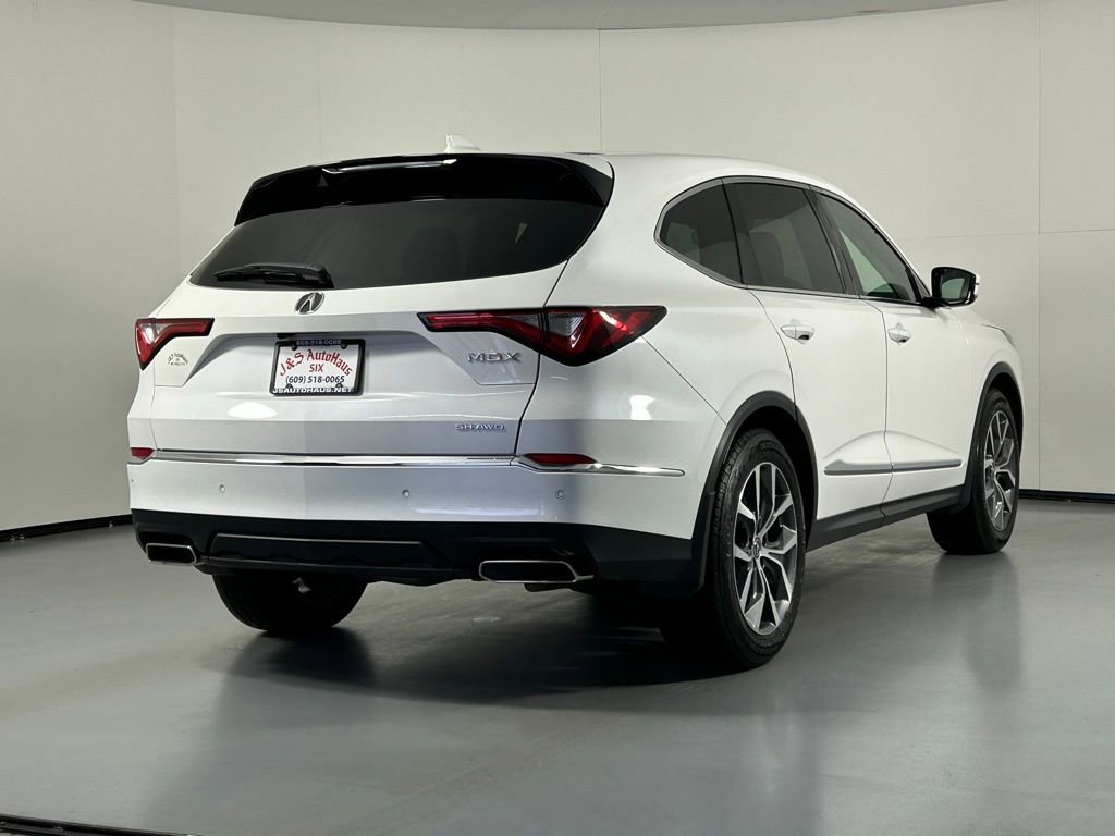 Used 2023 Acura MDX SH-AWD w/ Technology Package image 7
