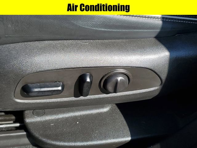 Used 2021 GMC Acadia Denali w/ Denali Ultimate Package image 25