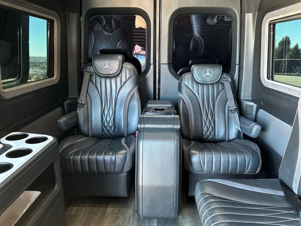 Used 2019 Mercedes-Benz Sprinter 2500 image 15