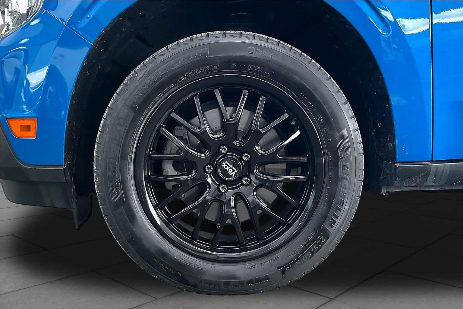 Used 2022 Ford Maverick Lariat w/ Lariat Luxury Package FWD image 11