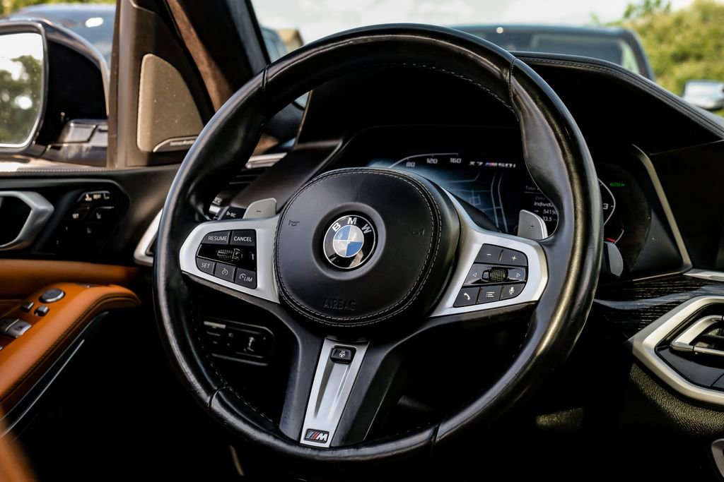 Used 2021 BMW X7 M50i w/ Executive Package image 15