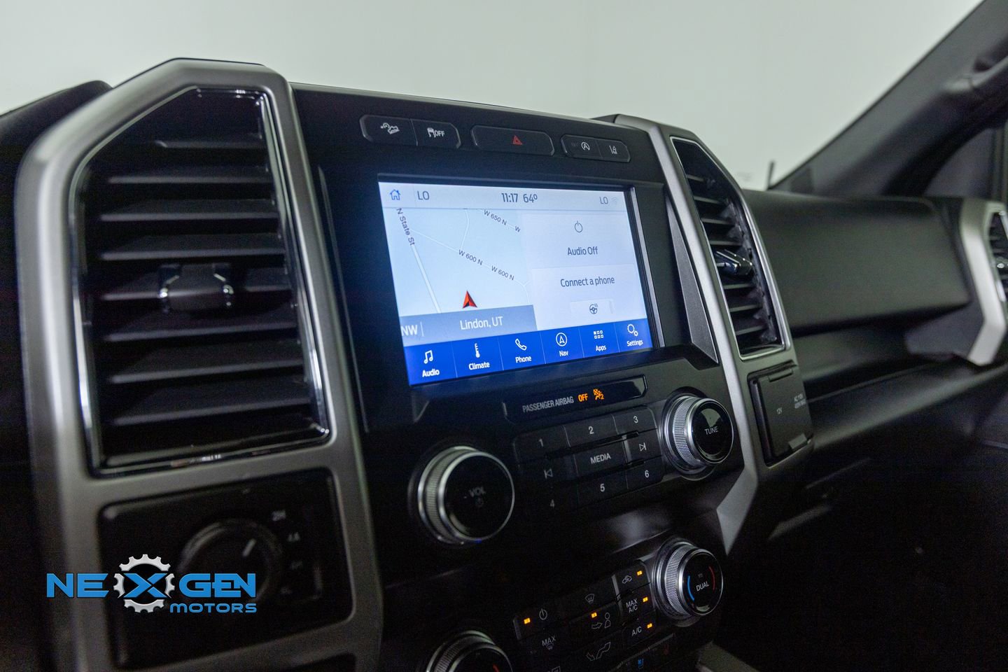 Used 2020 Ford F150 Lariat w/ Equipment Group 502A Luxury image 17