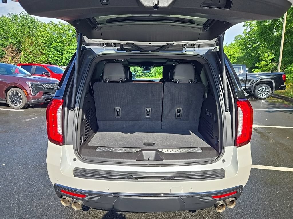 Used 2023 GMC Yukon Denali Ultimate AWD/4WD image 63