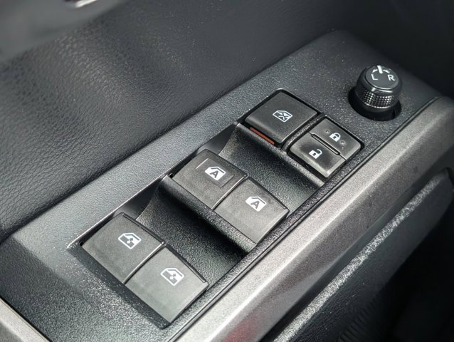 Used 2019 Toyota Tacoma TRD Off-Road image 19