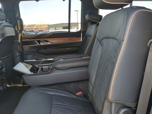 New 2024 Jeep Grand Wagoneer Series III image 15