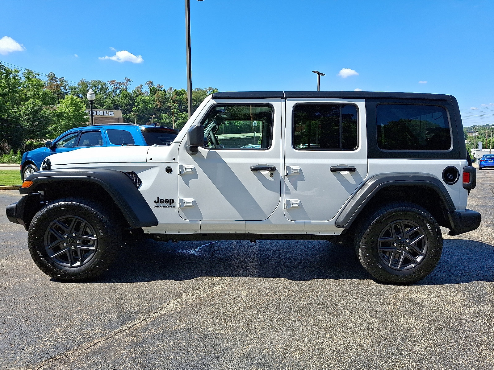 Certified 2025 Jeep Wrangler Unlimited Sport AWD/4WD image 7