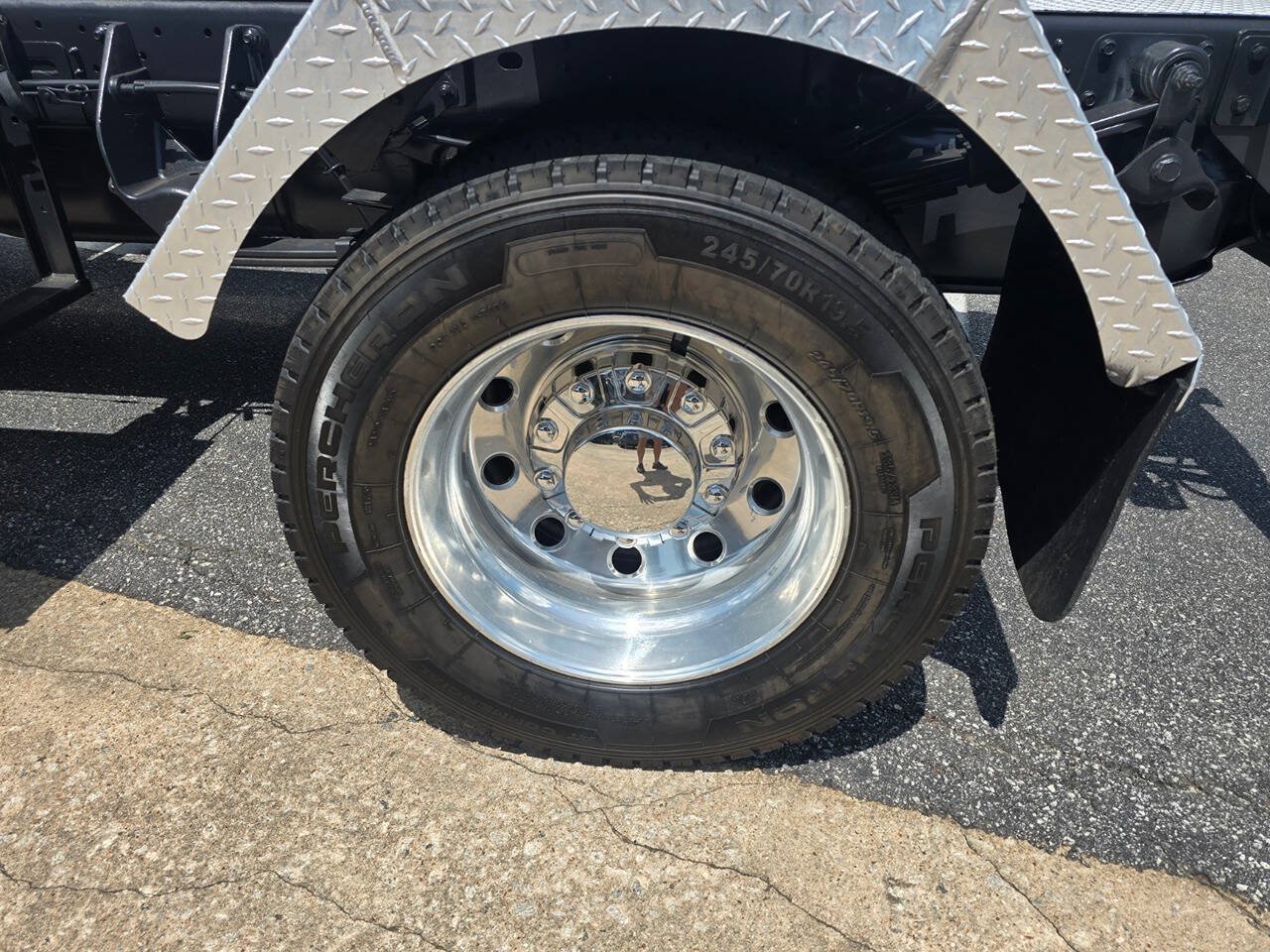 Used 2022 RAM 4500 Tradesman w/ Chrome Appearance Group AWD/4WD image 12