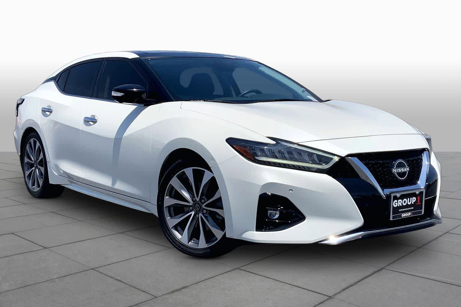 Used 2023 Nissan Maxima Platinum w/ Sport Mat Group FWD image 3