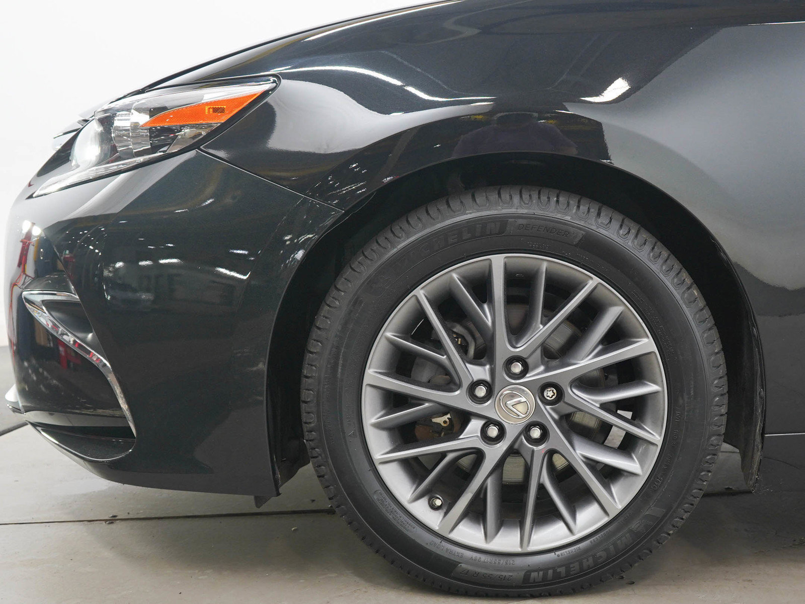 Used 2018 Lexus ES 350 w/ Navigation System Package FWD image 28