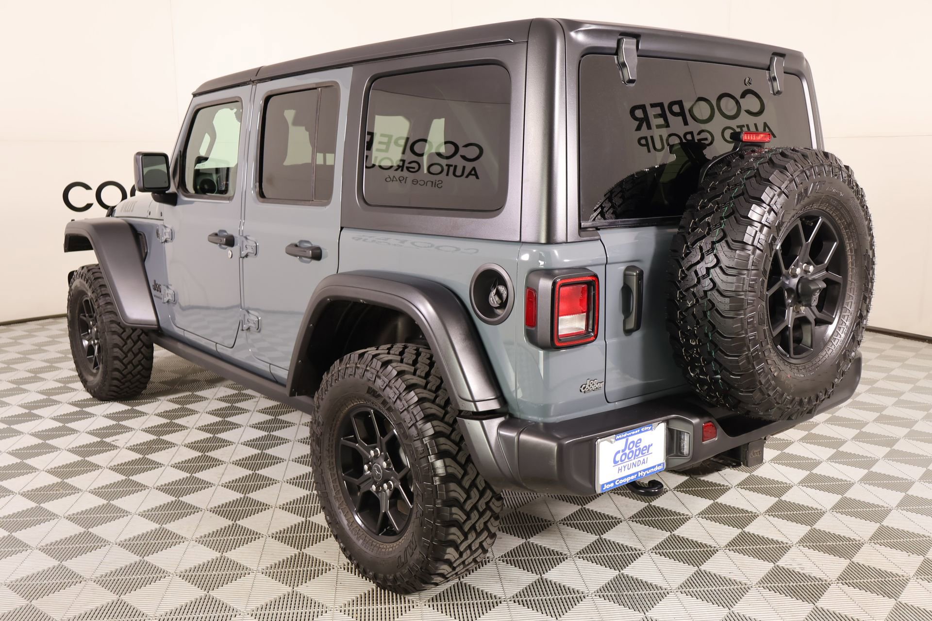 Used 2024 Jeep Wrangler Unlimited Sport AWD/4WD image 22