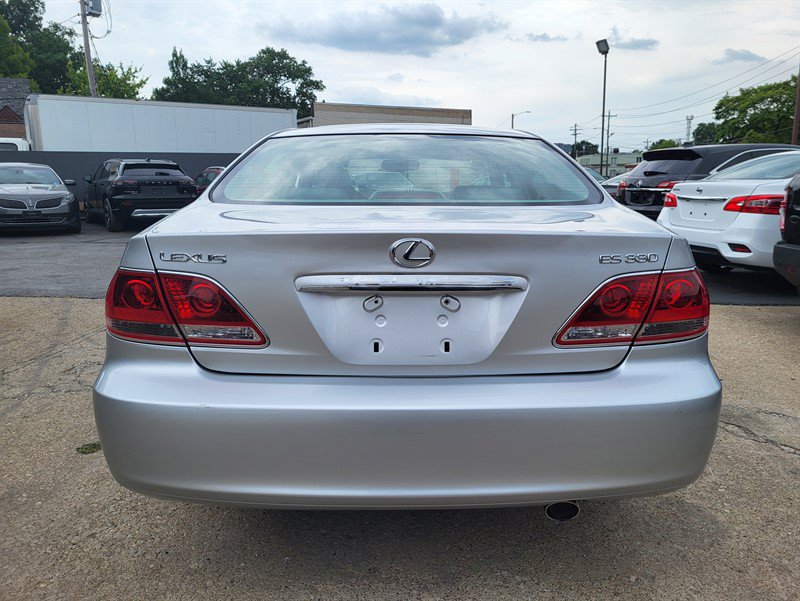 Used 2005 Lexus ES 330 FWD image 6