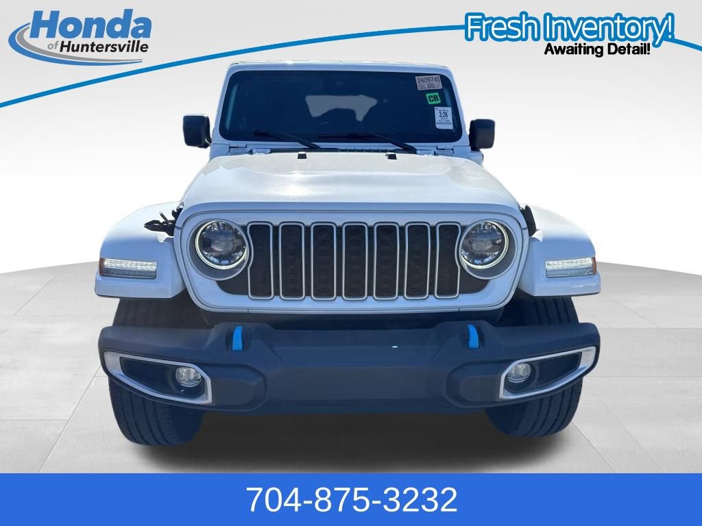 Used 2024 Jeep Wrangler Unlimited Sahara image 3