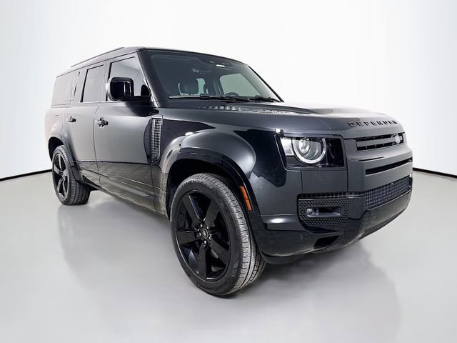Certified 2025 Land Rover Defender 130 X-Dynamic SE AWD/4WD image 3