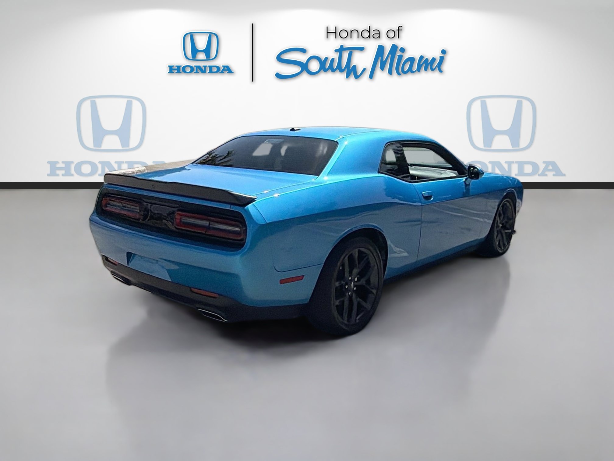Used 2023 Dodge Challenger GT w/ Blacktop Package RWD image 7