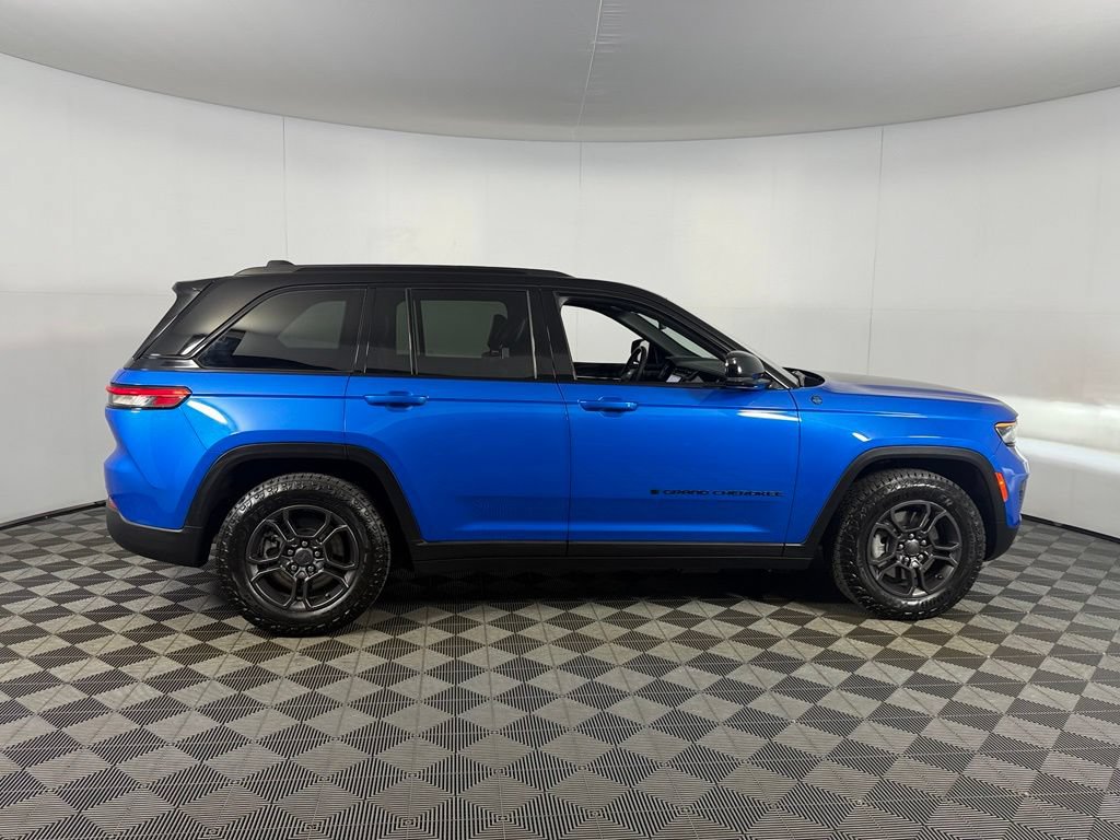 Used 2023 Jeep Grand Cherokee Trailhawk AWD/4WD image 8